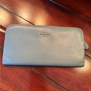 Coach Aqua Green Leather Wallet 🪪